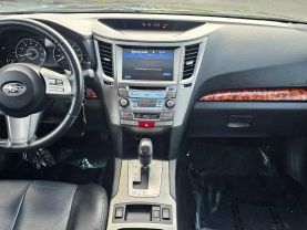 2011 SUBARU OUTBACK