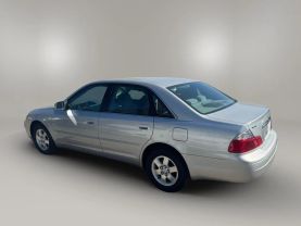 2004 TOYOTA AVALON