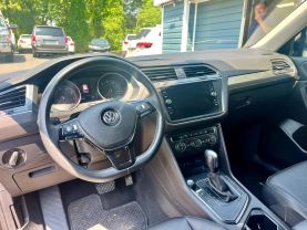 2020 VOLKSWAGEN TIGUAN SUV 4-CYL, TURBO, 2.0 LITER SE R-LINE BLACK SPORT UTILITY 4D