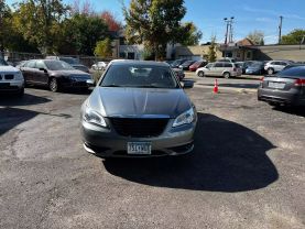 2011 Chrysler 200 - Image 3