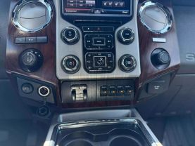2016 FORD F350 SUPER DUTY CREW CAB PICKUP V8, TURBO DIESEL, 6.7L LARIAT PICKUP 4D 6 3/4 FT