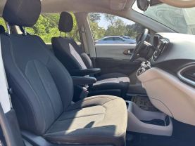 2017 CHRYSLER PACIFICA VAN V6, 3.6 LITER LX MINIVAN 4D at T&T Repairables - used car dealership in Spencer, Indiana.