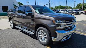 2021 Chevrolet Silverado 1500 Crew Cab - Image 3