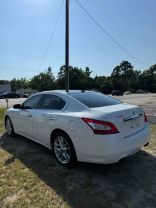 2010 NISSAN MAXIMA