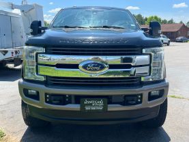 2017 Ford F250 Super Duty Crew Cab King Ranch Pickup 4d 6 3/4 Ft - Image 11