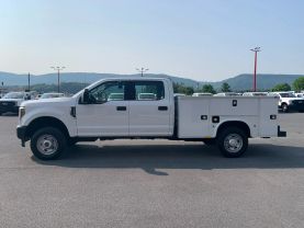 2019 FORD F250 SUPER DUTY CREW CAB 8FT KNAPHEIDE SERVICE BED TRUCK SERVICE/UTILITY TRUCKS V8, FLEX FUEL, 6.2 LITER XL PICKUP 4D 8 FT - Eddies Auto Sales