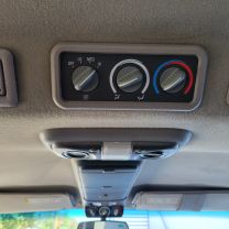 1999 Chevrolet Suburban 1500 - Image 18