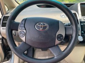 2005 Toyota Prius - Image 18