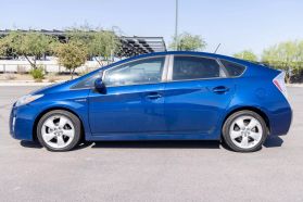 2011 TOYOTA PRIUS HATCHBACK 4-CYL, HYBRID, 1.8 LITER FIVE HATCHBACK 4D