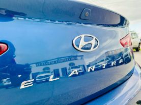 2020 HYUNDAI ELANTRA - 4-CYL, 2.0 LITER SEL SEDAN 4D