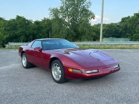 1994 CHEVROLET CORVETTE HATCHBACK V8, 5.7 LITER COUPE 2D