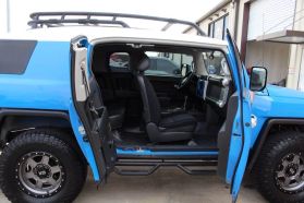 2007 TOYOTA FJ CRUISER SUV V6, 4.0 LITER SPORT UTILITY 2D