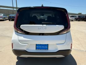 2024 KIA SOUL WAGON 4-CYL, 2.0 LITER LX WAGON 4D