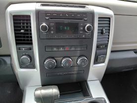 2010 DODGE RAM 1500 QUAD CAB PICKUP V8, HEMI, 5.7 LITER SLT PICKUP 4D 6 1/3 FT