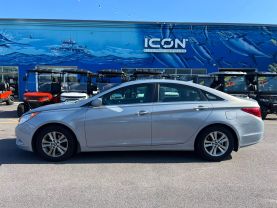 2013 HYUNDAI SONATA SEDAN 4-CYL, 2.4 LITER GLS SEDAN 4D