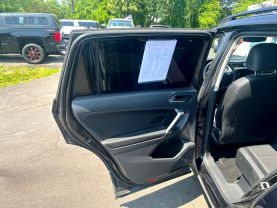 2020 VOLKSWAGEN TIGUAN SUV 4-CYL, TURBO, 2.0 LITER SE R-LINE BLACK SPORT UTILITY 4D