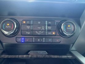 2019 FORD F250 SUPER DUTY CREW CAB PICKUP V8, TURBO DIESEL, 6.7 LITER LARIAT PICKUP 4D 6 3/4 FT