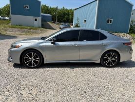 2020 TOYOTA CAMRY SEDAN 4-CYL, 2.5 LITER SE SEDAN 4D at T&T Repairables - used car dealership in Spencer, Indiana.