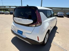 2024 KIA SOUL WAGON 4-CYL, 2.0 LITER LX WAGON 4D