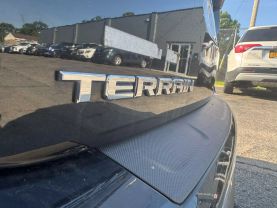 2017 GMC TERRAIN SUV 4-CYL, 2.4 LITER SLT SPORT UTILITY 4D