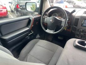 2011 NISSAN TITAN CREW CAB