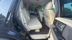 2015 Lincoln Navigator - Image 21