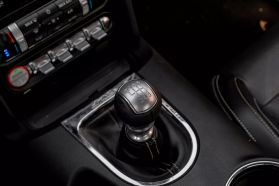 2015 Ford Mustang - Image 30