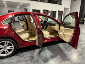 2015 VOLKSWAGEN PASSAT SEDAN 4-CYL, TURBO DSL, 2.0L TDI SEL PREMIUM SEDAN 4D