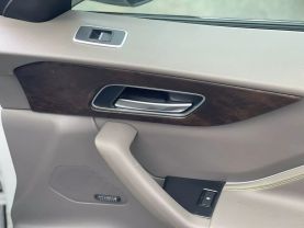 2017 Jaguar F-pace - Image 26