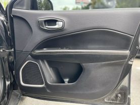 2018 Jeep Compass - Image 23