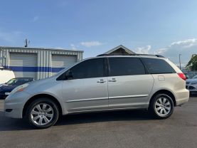 2006 TOYOTA SIENNA VAN V6, 3.3 LITER LE MINIVAN 4D