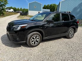 2023 SUBARU FORESTER SUV 4-CYL, 2.5 LITER PREMIUM SPORT UTILITY 4D at T&T Repairables - used car dealership in Spencer, Indiana.