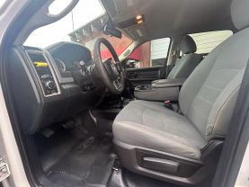 2016 RAM 2500 CREW CAB PICKUP V8, HEMI, 6.4 LITER TRADESMAN PICKUP 4D 8 FT