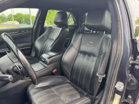 2019 CHRYSLER 300 SEDAN V6, 3.6 LITER 300S SEDAN 4D