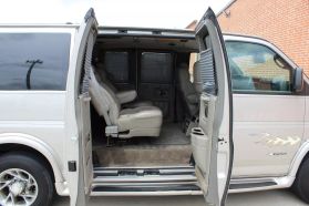 2005 CHEVROLET EXPRESS 2500 CARGO CARGO V8, 6.0 LITER VAN 3D