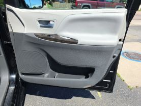 2018 TOYOTA SIENNA VAN V6, 3.5 LITER XLE MINIVAN 4D