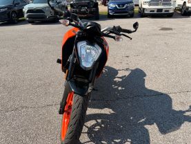 2023 KTM 200 DUKE SPORTBIKES - -