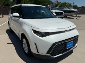 2024 KIA SOUL WAGON 4-CYL, 2.0 LITER LX WAGON 4D