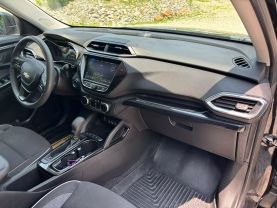 2023 CHEVROLET TRAILBLAZER SUV 3-CYL, ECOTEC, TURBO, 1.3 LITER LT SPORT UTILITY 4D at T&T Repairables - used car dealership in Spencer, Indiana.