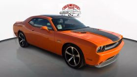 2014 DODGE CHALLENGER COUPE V8, HEMI, 5.7 LITER R/T CLASSIC COUPE 2D