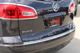 2017 Buick Enclave - Image 16