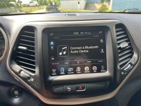 2018 JEEP CHEROKEE SUV V6, 3.2 LITER LIMITED SPORT UTILITY 4D at T&T Repairables - used car dealership in Spencer, Indiana.