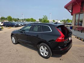 2022 VOLVO XC60 SUV 4-CYL, DRIVE-E, TURBO, 2.0 LITER B5 MOMENTUM SPORT UTILITY 4D
