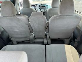 2011 TOYOTA SIENNA VAN V6, 3.5 LITER LE MINIVAN 4D