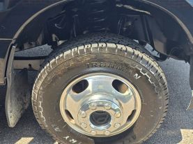 2017 Ford F350 Super Duty Crew Cablariat Pickup 4d 8 Ft - Image 36