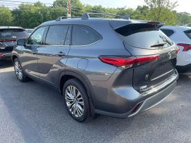 2020 TOYOTA HIGHLANDER SUV V6, 3.5 LITER PLATINUM SPORT UTILITY 4D - Gesner Auto Inc in Taunton, MA, 41.88613, -71.14527