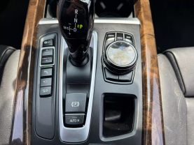 2017 BMW X5 SUV V8, TWIN TURBO, 4.4 LITER XDRIVE50I SPORT UTILITY 4D