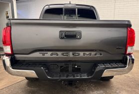 2017 TOYOTA TACOMA DOUBLE CAB PICKUP V6, 3.5 LITER SR5 PICKUP 4D 5 FT