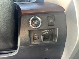 2021 TOYOTA TUNDRA CREWMAX PICKUP V8, 5.7 LITER LIMITED PICKUP 4D 5 1/2 FT