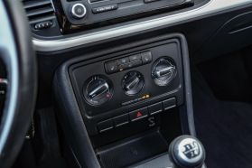 2012 Volkswagen Beetle - Image 22